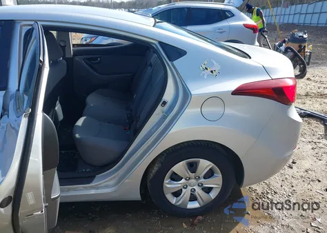 2016 Hyundai Elantra Se z USA, uszkodzony, nr VIN KMHDH4AE5GU481177